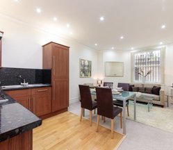 1, 9 Ashburn Gardens, SW7