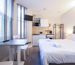 B1, 11 Castletown Road, W14
