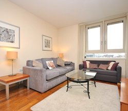 707 Balmoral Apartments West End Quay, W2