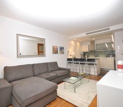 707 Peninsula Apartments Praed Street, W2