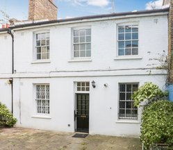3 Rossmore Close, NW1