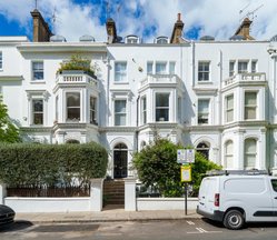 5, 12 Sheffield Terrace, W8